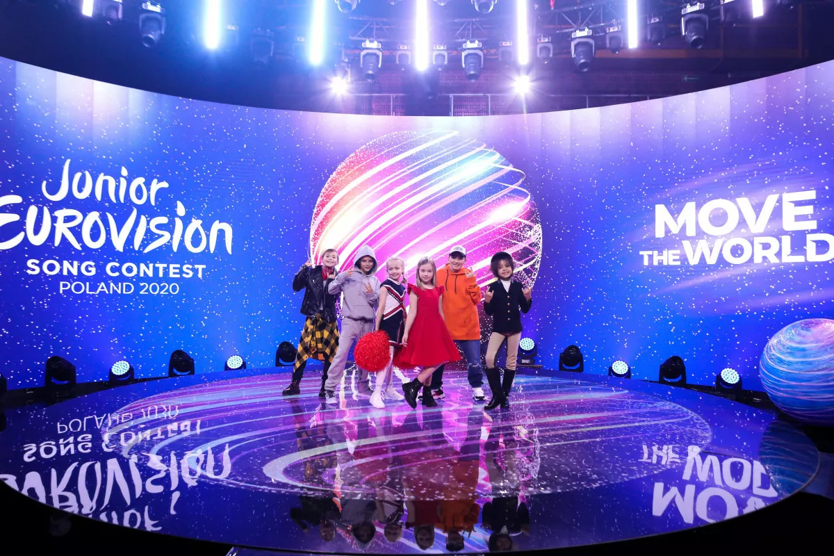 Młodzi tancerze Egurrola Dance Agency u boku reprezentantki Polski podczas konkursu Eurowizji Junior!